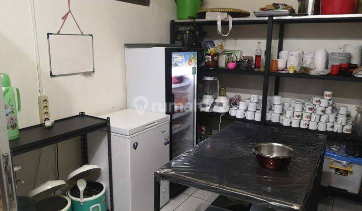 For Rent, Ruko Bersih dan Terawat, Murah Sewanya, Strategis Untuk Usaha Kuliner, Salon, Kantor  2