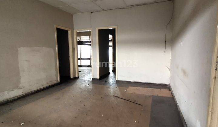 FOR RENT. RUMAH HITUNG TANAH. LOKASI SANGAT STRATEGIS DAN PREMIUM. WASTUKENCANA RAYA. 2