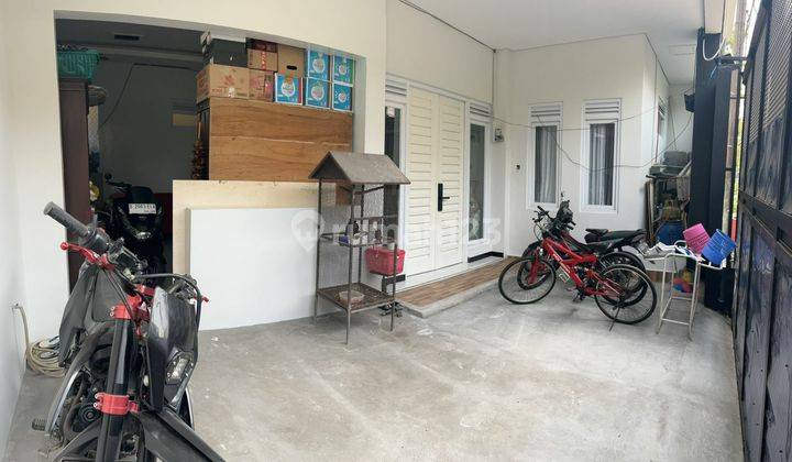 Dijual Rumah Cantik. Minimalis Modern. Siap Huni di Komplek Riung Bandung. 2