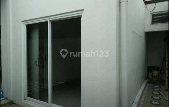 Dijual Rumah Istimewa Minimalis 2 Lantai, Semifurnish di Cikutra Bandung Utara. 2