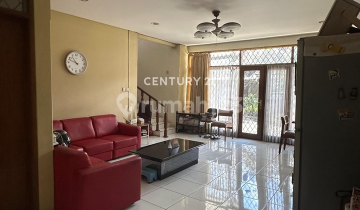 foto lainnya rumah bagus 2 lantai hadap