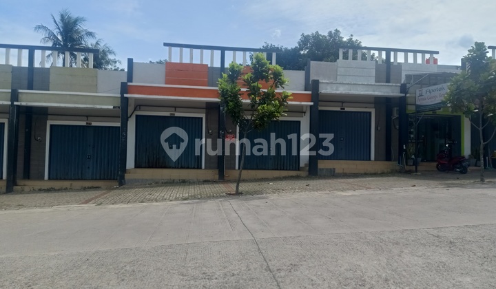 Jual ruko 5 unit satu deret hadap selatan  3