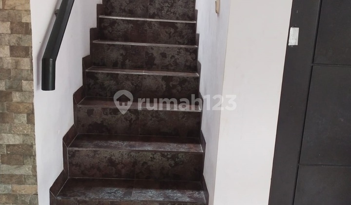 Rumah Sewa Bagus 2 Lantai Siap Huni Legenda Wisata L 200 lb 160 2