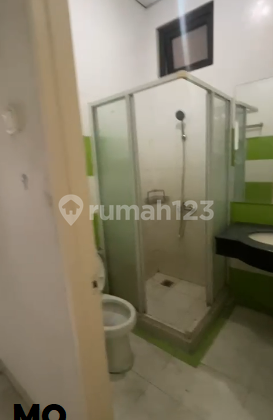 rumah sewa siap huni bagus 2 lantai lt 160 lb 180 raffles hills 2