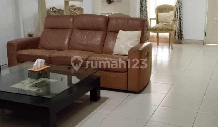 Rumah Murah Kota Wisata Bagus Rapih Nyaman LT 144 LB 200 Nego