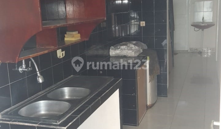 Nice, cheap, neat tourist city rental house, land area 144, building area 180, cheap. 2