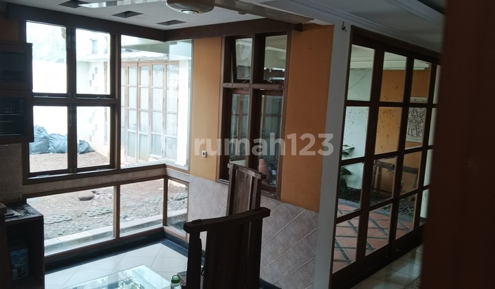 Raffles Hills house, good, ready to occupy, cheap, comfortable, land area 300, building area 250. 2