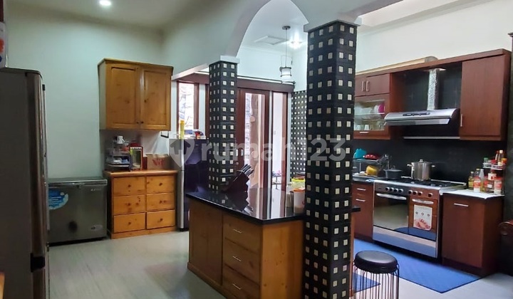 Rumah Megah 2 Lantai Bagus Rapih Kota Wisata Lt630 lb 750 Nego 2