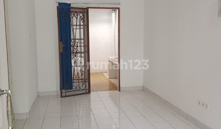 Rumah Sewa Bagus Rapih Nyaman Siap Huni lt 90 lb 60 Kota Wisata 2