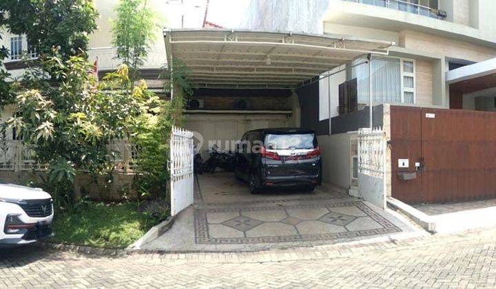 Rumah 9047 Villa Royal Pakuwon City Surabaya Murah  2