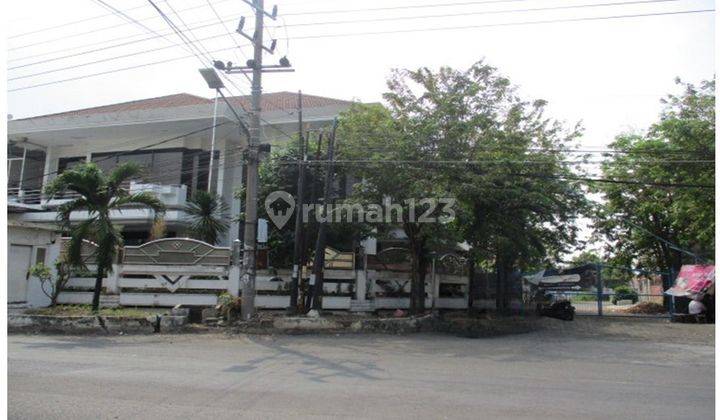 Rumah Strategis Area Komersial 59046 Surabaya Bagus Murah 2