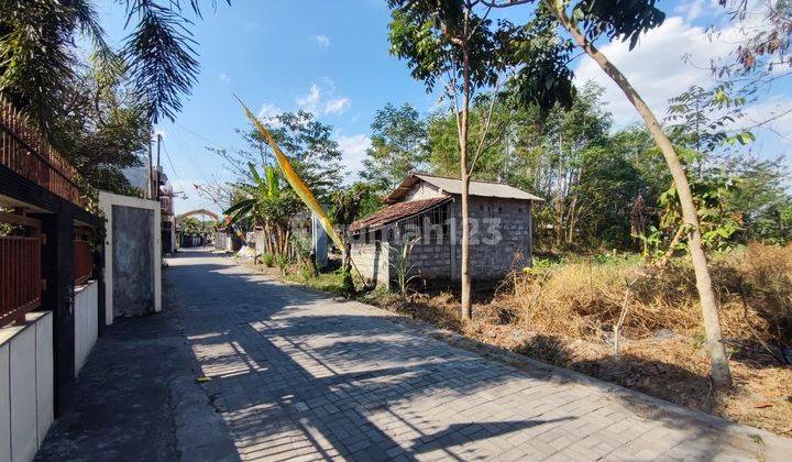 Tanah di Jl Kabupaten, Yogyakarta SHM 592 m² 2