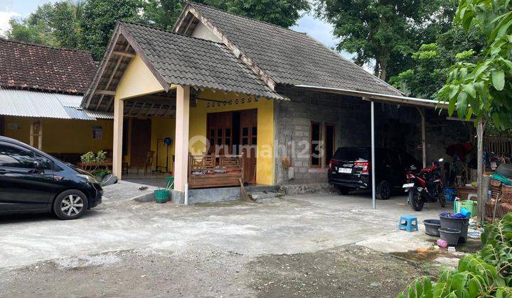 Tanah di Jl Kaliurang Km 12, Yogyakarta 387 M² Bonus Rumah