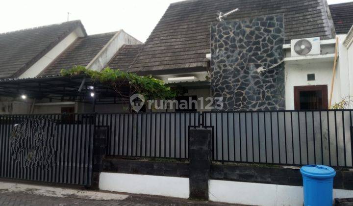 Rumah Bagus SHM di Dekat Pasar Stan, Yogyakarta 1