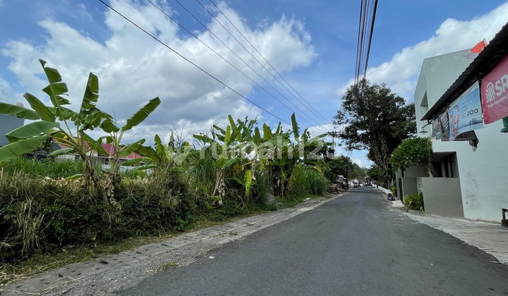 Land for 3 Million in North Gito-Gati, Car Access & Near Public Facilities