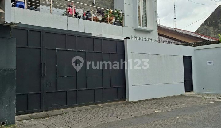 Exclusive Boarding House + Main House Near Ambarukmo, 3 Minutes to UNY - Investment 3.9M Exclusive Boarding House + Main House Near Ambarukmo, 3 Minutes to UNY - Investment 3.9M