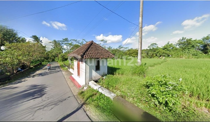 Premium Land 220 M² West of UII Campus Kaliurang - Rp 1.056 Billion (SHM, Width 13 M) Premium Land 220 M² West of UII Campus Kaliurang - Rp 1.056 Billion (SHM, Width 13 M)