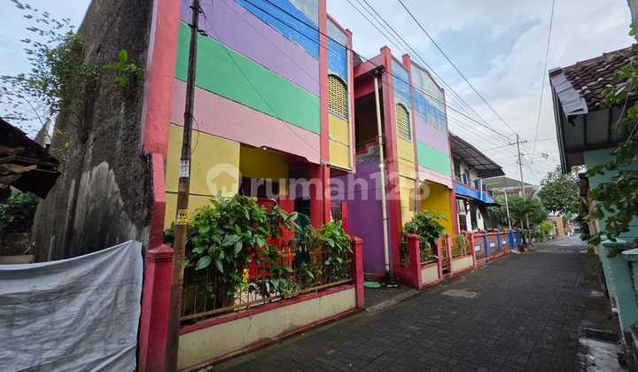 18 Active Boarding Houses for Sale; Near UGM and UNY Campuses 2
