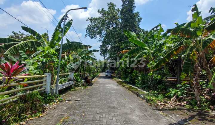 Land for Boarding House Nologaten 291 M² Near UPN - Price 3.6 Million/M²