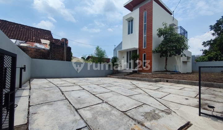 Dijual Rumah Baru Dekat Jogja Bay, Maguwoharjo — 200m², Siap Huni