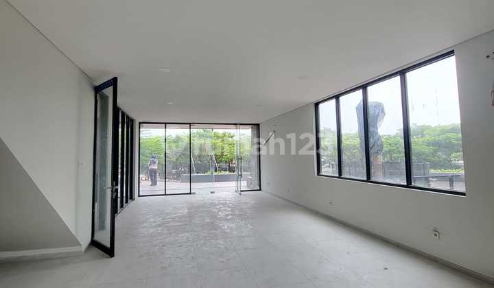 Hot Sale!!! New Shophouse for Sale, Perfect for Business in Bintaro Jaya Sector 9 Boulevard 2