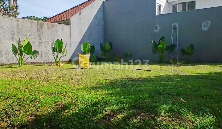 Hot Sale!!! Tanah Kavling Siap Bangun Posisi Hook di Kucica Bintaro Jaya Sektor 9.