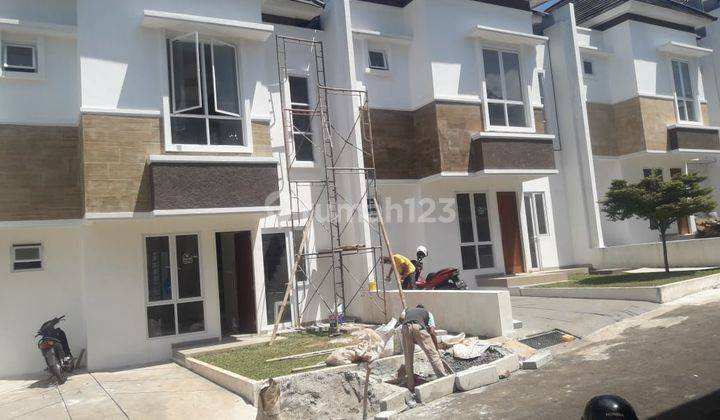 Dijual Rumah Brand New 2 Lantai Lokasi Strategis di Pondok Pinang 1