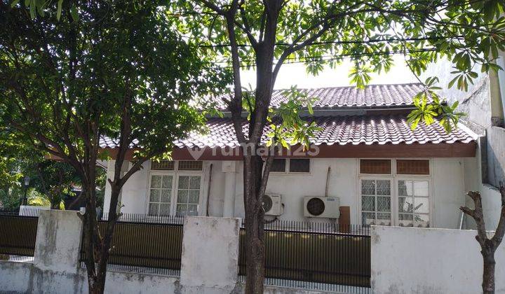 RUMAH POSISI HOOK DI BINTARO JAYA SEKTOR 9  2