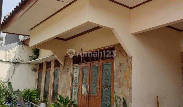 Dijual Rumah Siap Huni Di Tebet :
 1