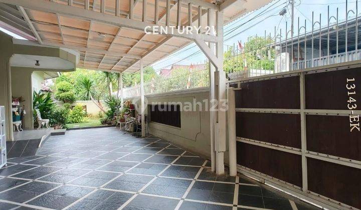 Dijual Rumah Asri Siap Huni Posisi Hook Di Jakarta Barat  2