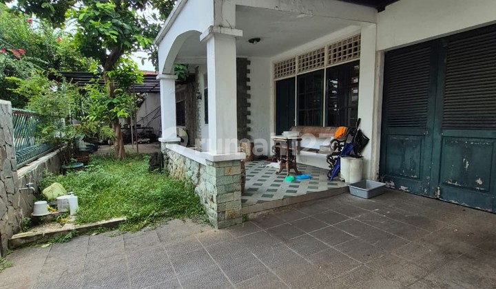 Hot Sale!!! Jual Cepat Rumah Hitung Tanah di Jakarta Selatan