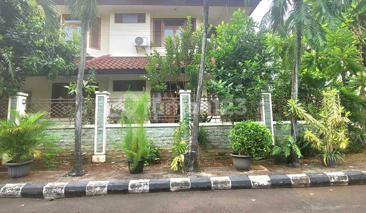 Hot Sale!!! Rumah Siap Huni di Menteng Bintaro Jaya Sektor 7 Hot Sale!!! Rumah Siap Huni di Menteng Bintaro Jaya Sektor 7