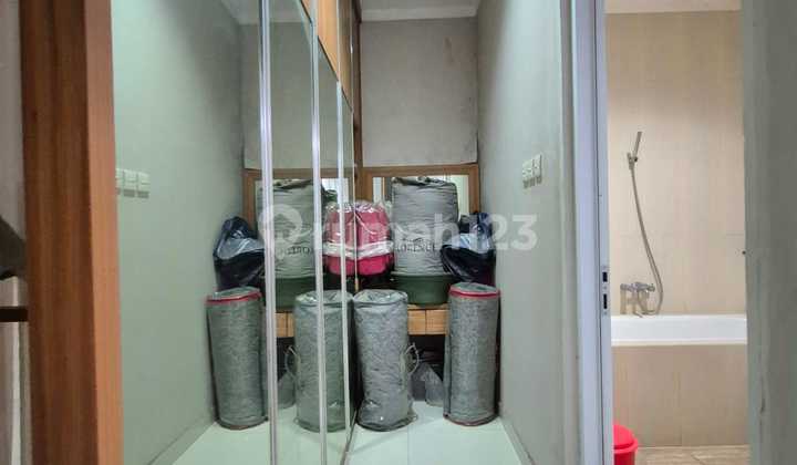 Hot Sale!!! Ready-to-Occupy House in Kebayoran Residence Bintaro Jaya Sector 7 - 2