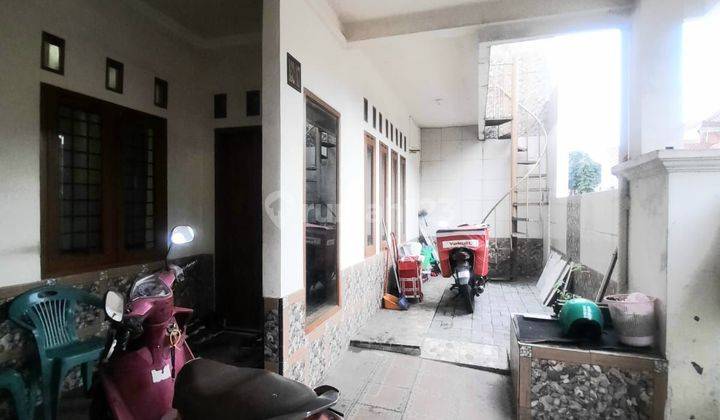 Rumah Kost 2 Lantai, Pinggir Jalan Utama, Siap Untuk Usaha Kost Di Pjmi Tangsel.
 2