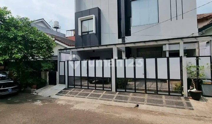Hot Sale!!!Rumah Dijual Siap Huni di Bintaro Sektor 9