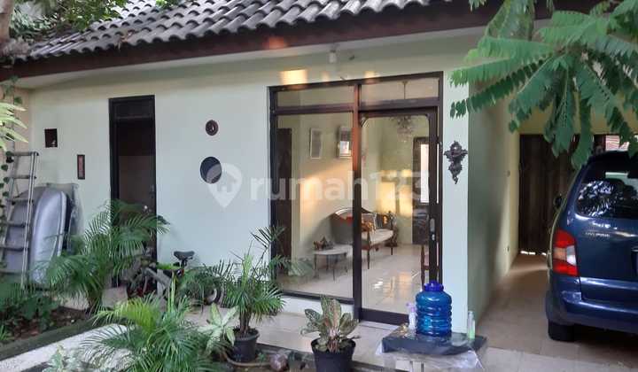 Hot Sale!!! Rumah Siap Huni Halaman Luas di Bintaro Sektor 9