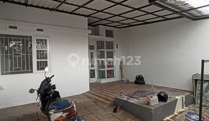 Dijual Rumah Pribadi Dalam Cluster di Perumahan Permata Cimanggis, Dinding Masih Bata Merah