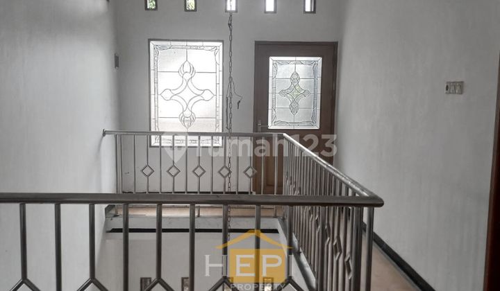 Banyumanik House Near Toll Road Ready to Occupy! Freehold Title 2 Floors 2