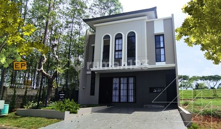 Mewah ! Rumah 2 Lantai Dekat Danau Bsb dan Uptown Mall ! 1