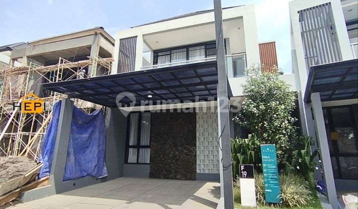 Rumah Rasa Villa Dekat Danau Di Bsb City Semarang ! SHM 2