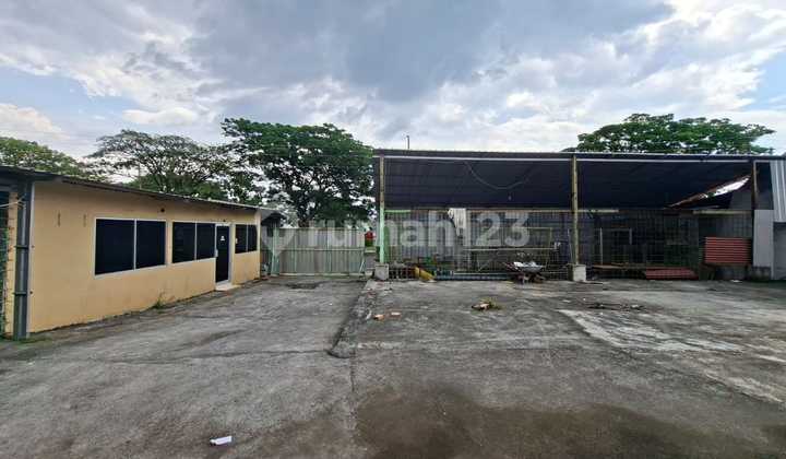 Hasanudin Warehouse Semarang! Near the Port and Train Station 1