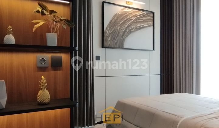 Mewah ! Pemandangan Lapangan Golf dan Dekat Danau Bsb. SHM 2