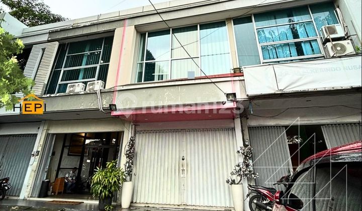 Strategically located in the city center of Pleburan, near Undip 1
