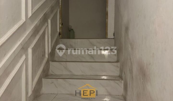Strategically located in the city center of Pleburan, near Undip 2