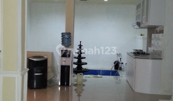 Dijual Cpt!!!. Rumah Di Taman Palem Lestari. 8x15, 2 Lantai Shm