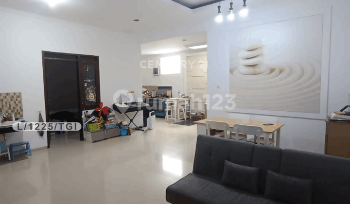 Rumah Full Furnished Siap Huni di Taman Holis Indah 1 Bandung