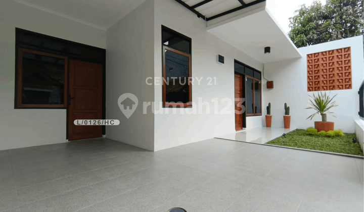 Rumah Semi Furnished Siap Huni dan Strategis di Buah Batu Bandung Rumah Semi Furnished Siap Huni dan Strategis di Buah Batu Bandung