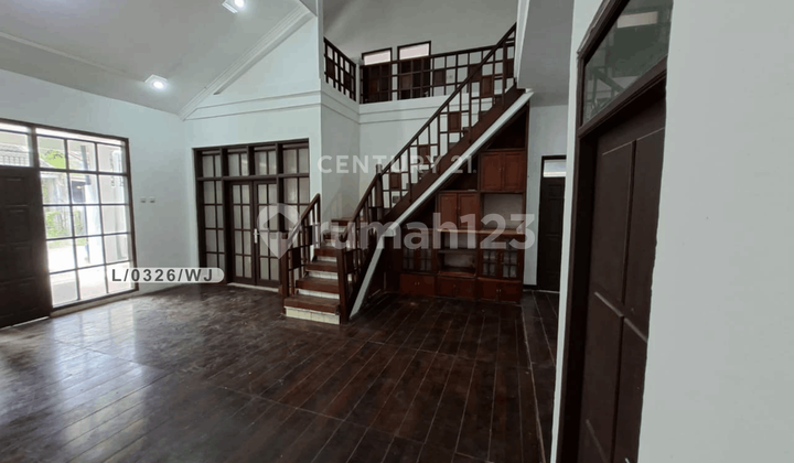 Rumah 2 Lantai Nyaman dan Strategis di Griya Bandung Asri