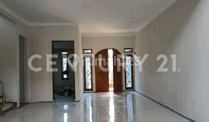 Rumah 2 Lantai Mainroad Taman Holis Indah Bandung Rumah 2 Lantai Mainroad Taman Holis Indah Bandung