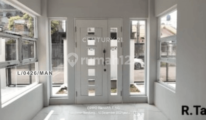 Rumah Minimalis Full Renovasi di Taman Kopo Indah 3 Bandung